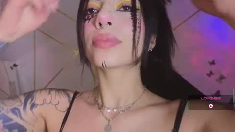 holly online show from October 31, 10:43 pm