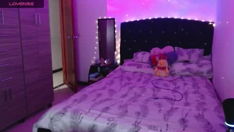 Snapshot of holy_juli2 chatting on September 24, 3:13 am Juli online show from September 24, 3:13 am