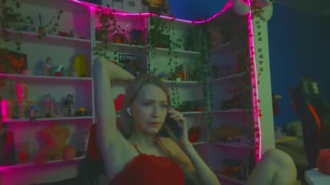 Rumi online show from November 7, 10:07 am