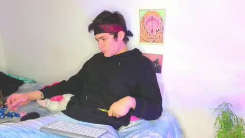      online show from February 19, 11:53 am