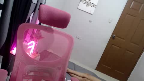 Snapshot of holymary_69 chatting on February 22, 12:51 pm Patricia online show from February 22, 12:51 pm