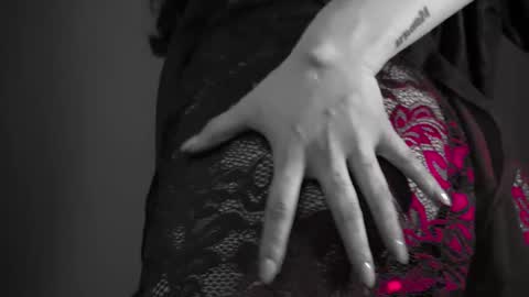 honeeeey_ online show from October 26, 12:00 am