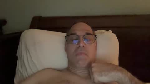 honey_man14 online show from October 12, 2:31 pm