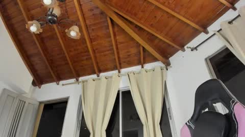 Isabella  online show from February 14, 1:30 am