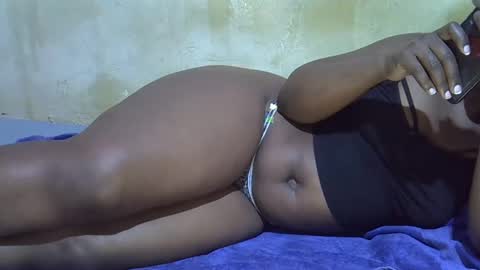honey_sunshiny online show from June 3, 8:06 am