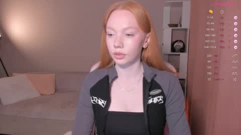 Snapshot of honeyautumn chatting on October 18, 10:03 pm honeyautumn online show from October 18, 10:03 pm