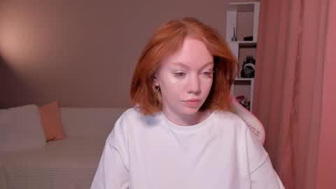 Snapshot of honeyautumn chatting on February 17, 11:43 pm honeyautumn online show from February 17, 11:43 pm