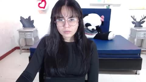 Emily online show from January 17, 3:21 pm