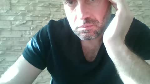 Snapshot of honeydaddyforyou chatting on December 30, 1:47 pm honeydaddyforyou online show from December 30, 1:47 pm