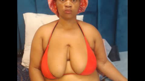 honeydropsxx2 online show from April 7, 1:40 am