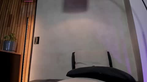 Snapshot of honeyhot69__ chatting on September 10, 11:22 am Sofia independent model online show from September 10, 11:22 am