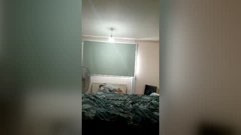 honeymonster1810 online show from August 4, 5:42 pm