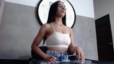 honnyy_23 online show from November 26, 8:05 pm