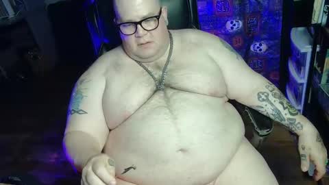 Snapshot of hoosierdaddyxl chatting on September 21, 4:38 am Sir online show from September 21, 4:38 am