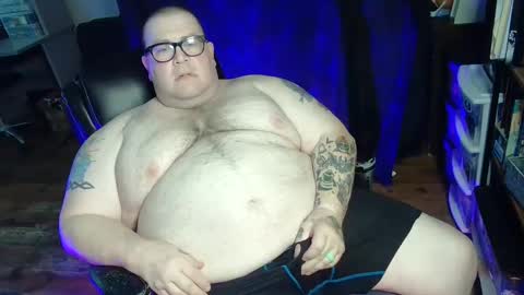 Snapshot of hoosierdaddyxl chatting on September 12, 6:10 pm Sir online show from September 12, 6:10 pm