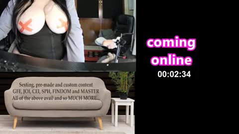 Snapshot of horny_amature_couple chatting on October 5, 6:59 pm Misty online show from October 5, 6:59 pm