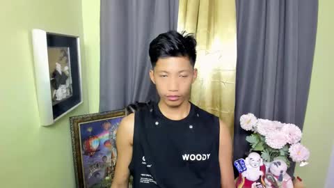 Snapshot of horny_asianmoreno chatting on March 5, 2:03 am ROGER online show from March 5, 2:03 am