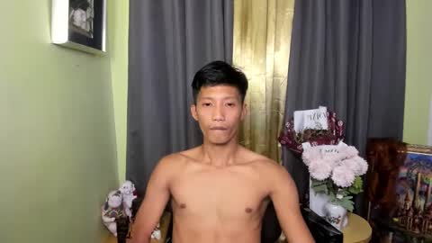Snapshot of horny_asianmoreno chatting on January 28, 5:54 am ROGER online show from January 28, 5:54 am