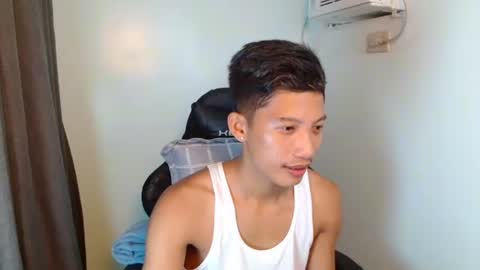 Snapshot of horny_asianmoreno chatting on September 11, 9:32 am ROGER online show from September 11, 9:32 am