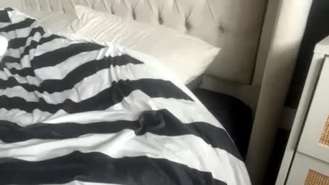 hornyasscouple1009 online show from July 4, 1:59 pm