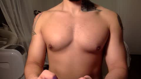 hornybbcxx online show from December 20, 11:44 pm