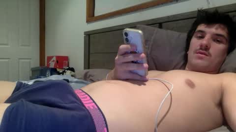 Snapshot of hornyboi186 chatting on October 13, 10:39 am hornyboi186 online show from October 13, 10:39 am