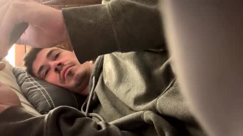 Justin 7 inches online show from March 29, 4:41 pm