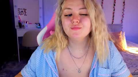 HornyCakee online show from October 13, 11:45 am