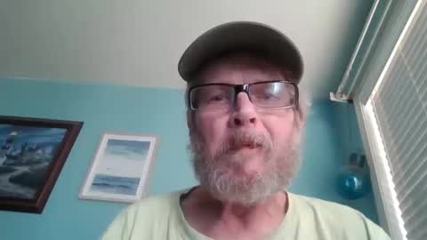 Snapshot of hornyd7711 chatting on October 17, 12:53 pm hornyd7711 online show from October 17, 12:53 pm