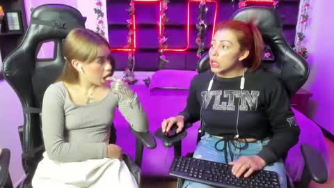 Snapshot of hornyy_mom chatting on February 21, 11:55 am hornyy mom online show from February 21, 11:55 am