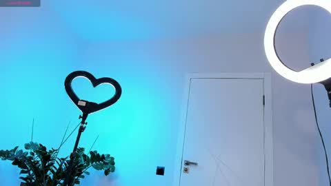 Robert online show from April 25, 1:35 pm