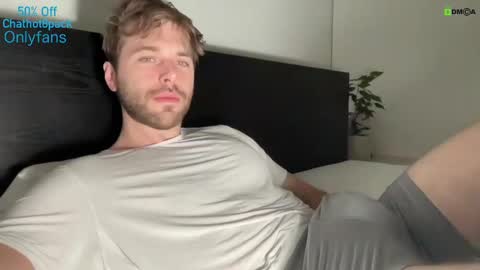 Edward aka Wolf online show from December 14, 10:28 pm