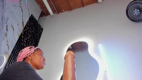 hot__genesis online show from May 20, 2:23 pm