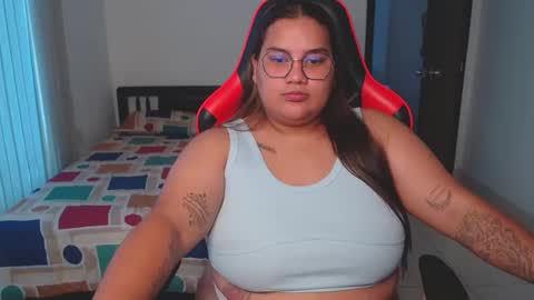 hot__husbands online show from February 17, 10:05 pm