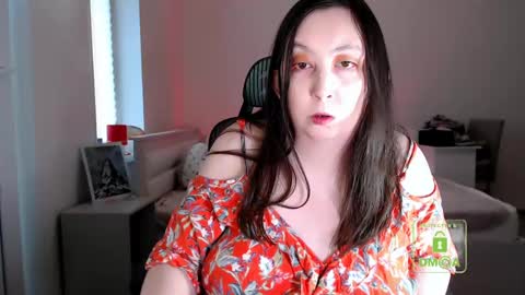 Lila online show from April 15, 3:26 pm