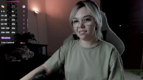 Snapshot of hot_babayaga chatting on October 10, 10:36 pm online show from October 10, 10:36 pm