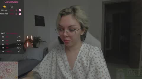 Snapshot of hot_babayaga chatting on September 11, 6:14 am online show from September 11, 6:14 am