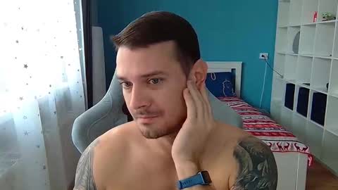 hot_cap_77 online show from January 17, 11:52 am