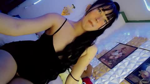 its me CLAUDIA online show from February 27, 2:25 am