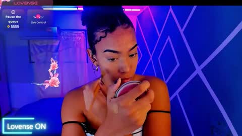 Snapshot of hot_couple07_ chatting on October 7, 3:24 am Hot Couple online show from October 7, 3:24 am