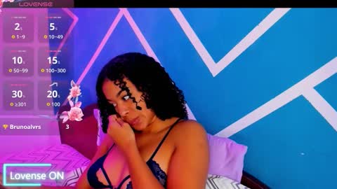 Snapshot of hot_couple07_ chatting on September 27, 9:18 am Hot Couple online show from September 27, 9:18 am
