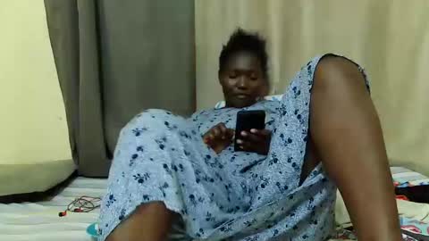 Snapshot of hot_darling95 chatting on March 1, 5:38 pm Milly online show from March 1, 5:38 pm