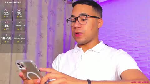 hot_dreams_x online show from December 31, 6:46 pm