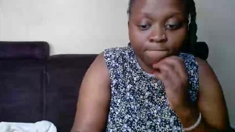 Linah online show from January 5, 5:49 pm