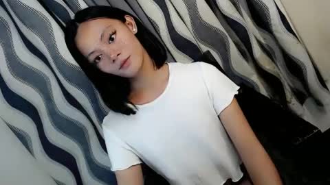 Snapshot of hot_n_spicy69 chatting on March 4, 10:57 am SWEET AGATHA online show from March 4, 10:57 am