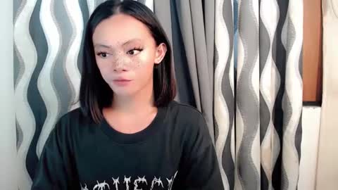 Snapshot of hot_n_spicy69 chatting on March 8, 5:59 am SWEET AGATHA online show from March 8, 5:59 am