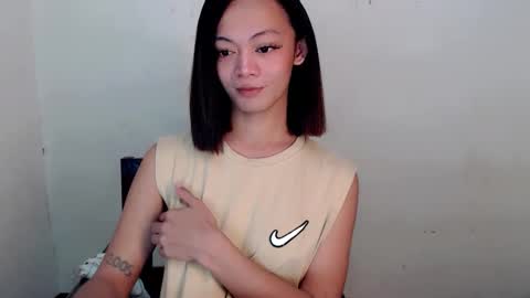 Snapshot of hot_n_spicy69 chatting on October 17, 6:39 am SWEET AGATHA online show from October 17, 6:39 am