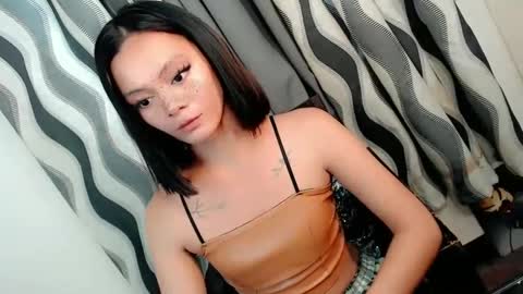 Snapshot of hot_n_spicy69 chatting on February 23, 6:38 am SWEET AGATHA online show from February 23, 6:38 am