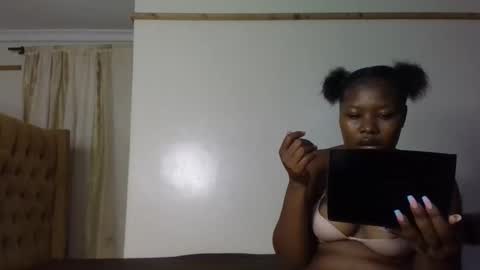 Hot petite online show from February 15, 7:12 pm