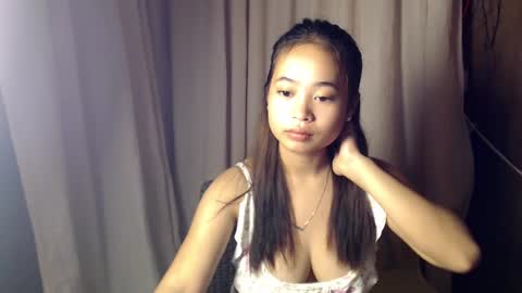 Snapshot of hot_pinayyy chatting on October 13, 9:50 pm hot_pinayyy online show from October 13, 9:50 pm
